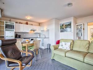 Appartement 2 chambres avec double terrasse à Merville-Franceville-Plage - FR-1-788-96