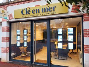 Appartement 2 chambres avec double terrasse à Merville-Franceville-Plage - FR-1-788-96