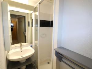 Appartement lumineux avec terrasse et parking sécurisé - FR-1-307-291