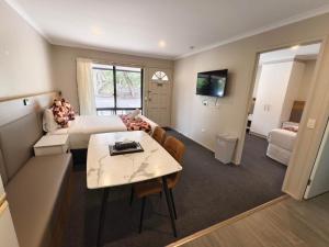 Coachman Motel and Holiday Units