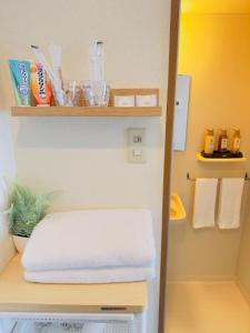 401 Dotonbori River5 min walk to Dotonbori Kuromon Market Shinsaibashi, Namba business district washing machine on balcony 1F free dryer microwave