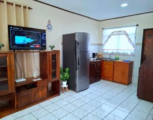 Casa del Pacífico en Puntarenas Centro con parqueo