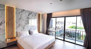 Sleep with me Pattaya