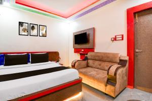 Super Townhouse Lake Town Clock Tower Formerly Crown Comfort