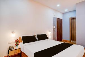 Townhouse ISBT Guwahati Formerly The Pinnacle Inn