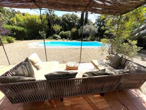 Villa La Volière 2 Logements Indépendants Piscine Privée et Jardin au calme