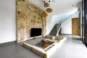 Villa Purwa East by BaliSuperHost