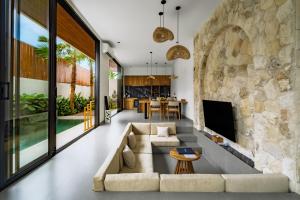 Villa Purwa East by BaliSuperHost