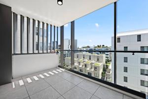 Cozy 2BR Stay - Walk to Cafés & City Links