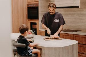 Family friendly Villa GREAT location