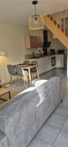 Maison rénovée avec stationnement privatif