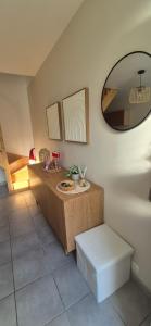 Maison rénovée avec stationnement privatif