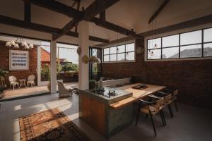 Stylish Bali Retreat 2BR Private Villa Canggu