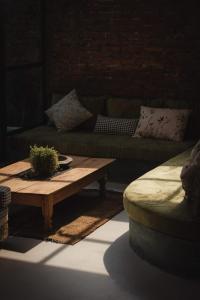 Stylish Bali Retreat 2BR Private Villa Canggu