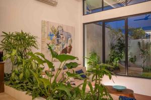 Villa Malami - Spacious Luxury Villa, 5 minutes to the Beach