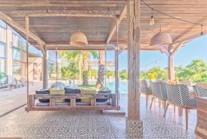 The Castle Uluwatu - Ocean View Luxury villa