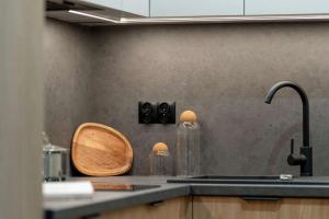 Unique Apartment with Air Conditioning in Poznań by Noclegi Renters