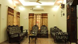 Gorgeous Inn - Homestay in Mangalore by UrbanEase