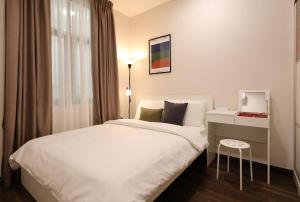 Beullu - Rex Apartment Kuching 6Pax