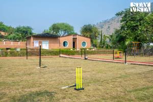 StayVista at Rayana with BBQ, Bonfire & pool