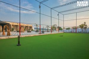 StayVista at Saya Infinity with Pool, Lawn