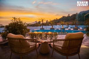 StayVista at Saya Infinity with Pool, Lawn