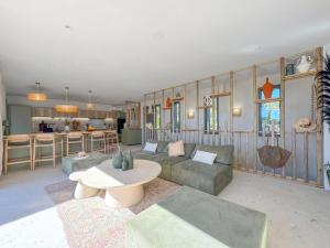 Bohemian Villa with Heated Pool near beach