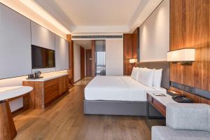 Crowne Plaza Phnom Penh by IHG 金边皇冠假日酒店 Former VM Hotel