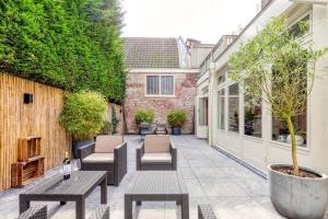 TOP location 2 bedroom groundfloor home with garden