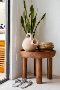 NMBR Two - New 2BR villa with private pool in vibrant Canggu