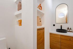 NMBR Two - New 2BR villa with private pool in vibrant Canggu