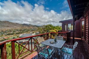 Stunning Glencairn home close to beach