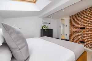 Apartment with mezzanine - Augustiańska 1