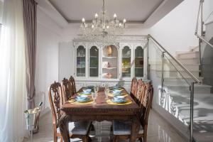 Villa Ira