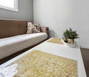 Appart rénové, proche des commerces & transports