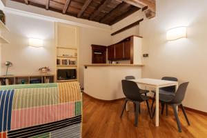GuestHost - Comfy Flat near Ospedale Policlinico