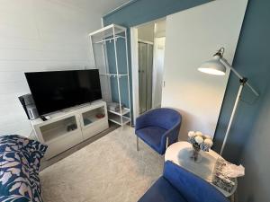 Canberra Hospital Blue Daisy- Sleep & Go