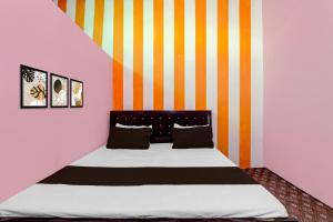 Hotel O RR.K Galaxy Hotel Guest House