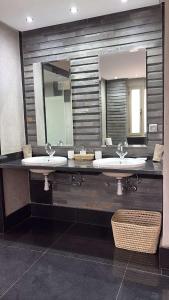 Dar Hasna Collection