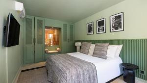 Villa Dreamora by Villa Finder