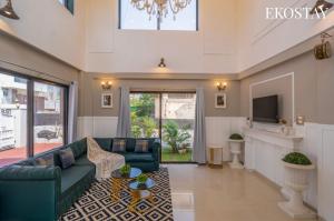 EKO STAY Gold - Gatsby Villa