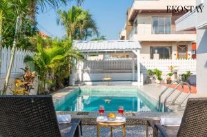 EKO STAY Gold - Gatsby Villa