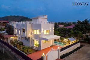 EKO STAY Gold - Gatsby Villa