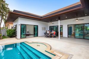 Spacious 3BR Pool Villa - White Cove