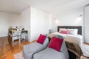 GuestReady - One Step Closer