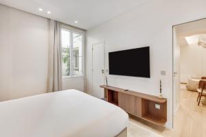 Le Confidentiel - Moulin Rouge