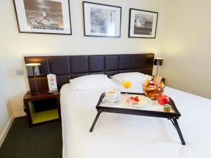 Hotels Kyriad Hotel Orly Aeroport - Athis Mons : photos des chambres