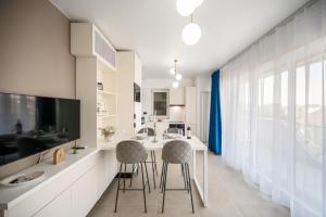 Alezzi Odyssey Pool & Spa Resort