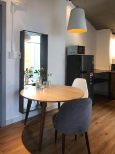 Lim Concept - Lim Parrot