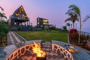 StayVista at Peak & Paddle with Lake View